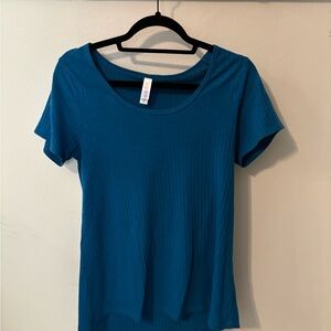 LuLaRoe Fitted Blue Short Sleeve Tee
